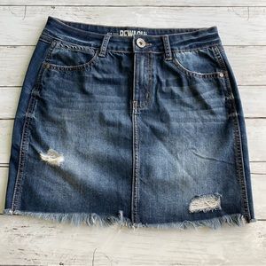 Women’s Rewash Vintage Reunion Denim Dark Blue Distressed Raw Hem Skirt Sz 3